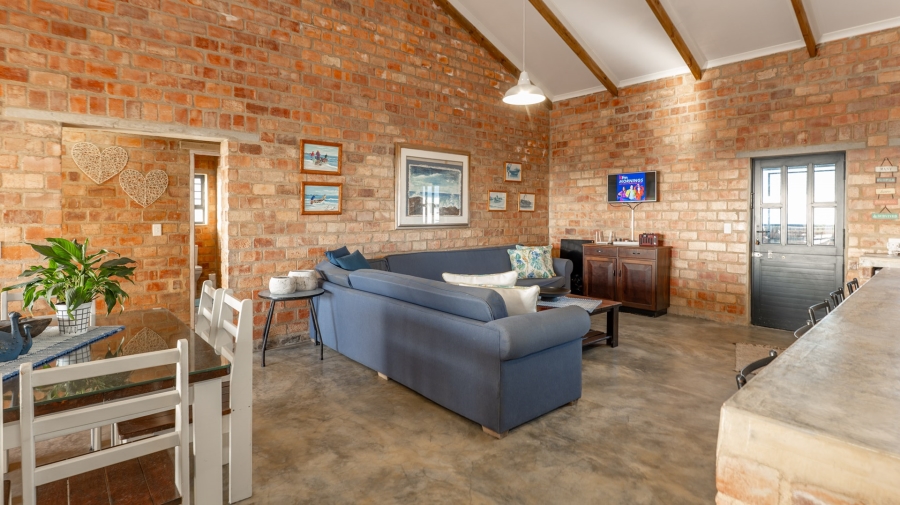 2 Bedroom Property for Sale in Struisbaai Western Cape